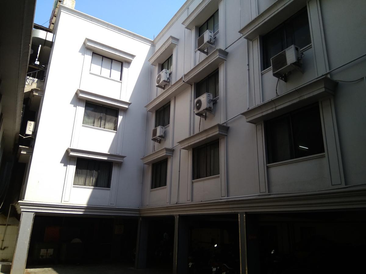 ホテルOyo 14933 Rpr Residency チェンナイ エクステリア 写真
