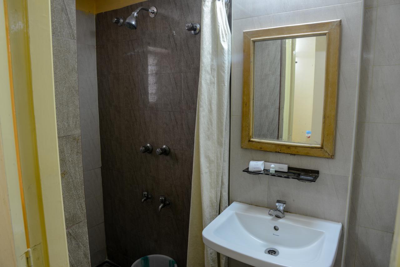 ホテルOyo 14933 Rpr Residency チェンナイ エクステリア 写真